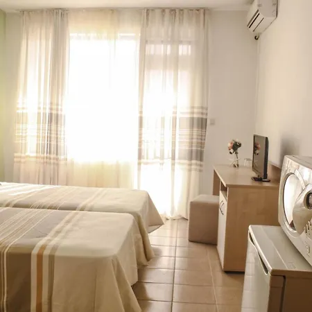 Hotell Alba Family Club 2*