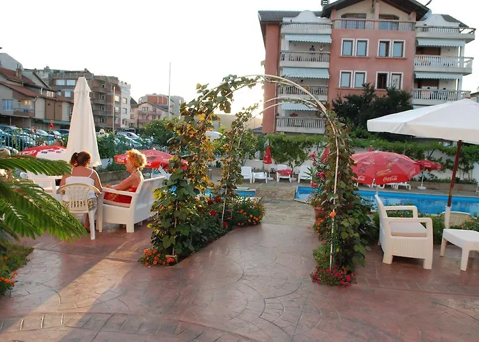 Alba Family Club Приморско