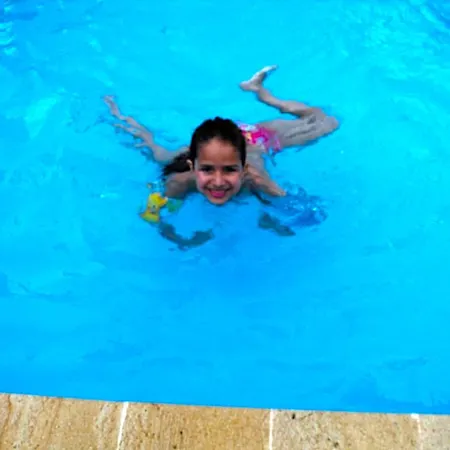 Alba Family Club Otel 2*