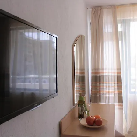 Alba Family Club Otel 2*
