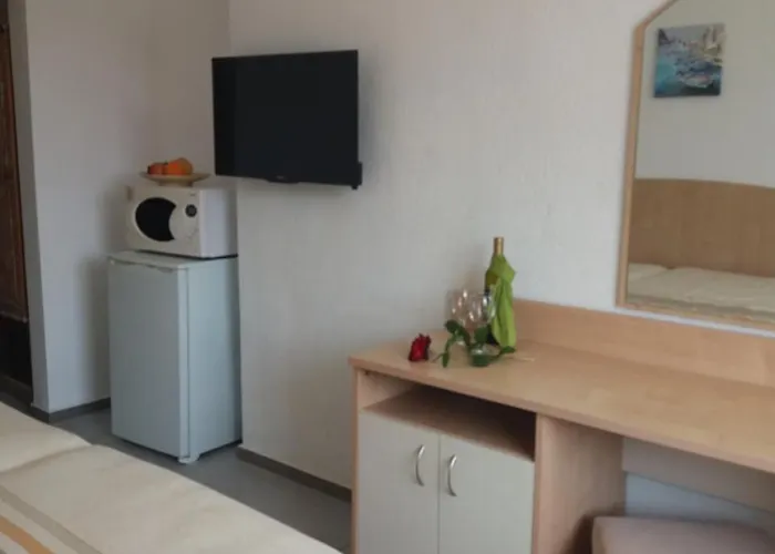 Alba Family Club Приморско