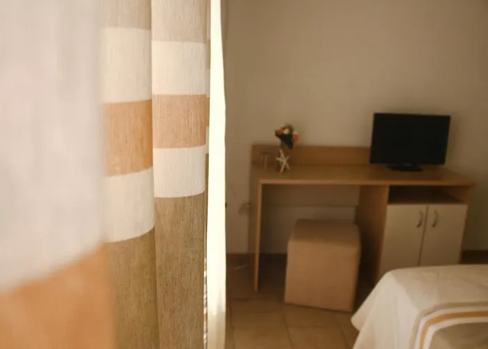 Alba Family Club Отель 2*